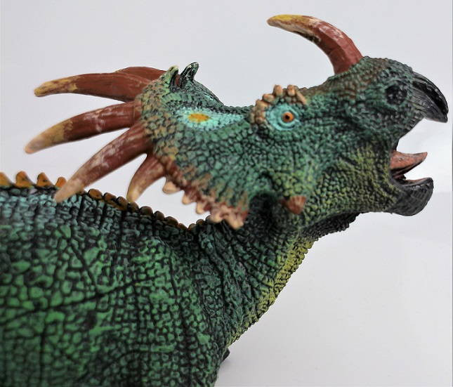 Papo Styracosaurus - New Green Color - Close up of Head